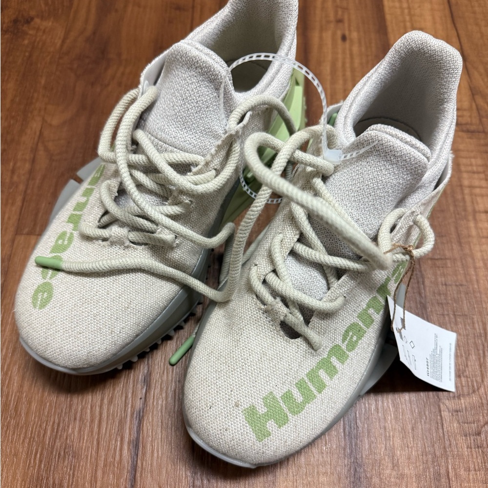 2023
Pharrell x NMD_S1 Mahbs 'Mint' size 5 NWOB